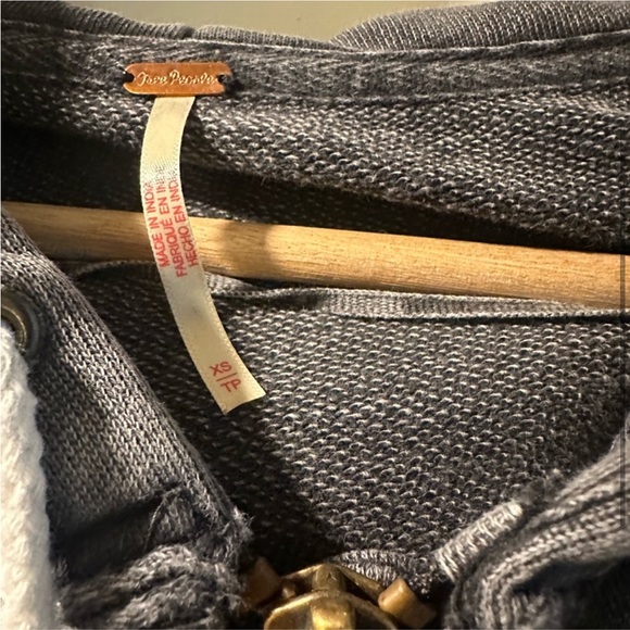 FREE PEOPLE Grey Cropped Zip Up Hoodie - Picture 4 of 7